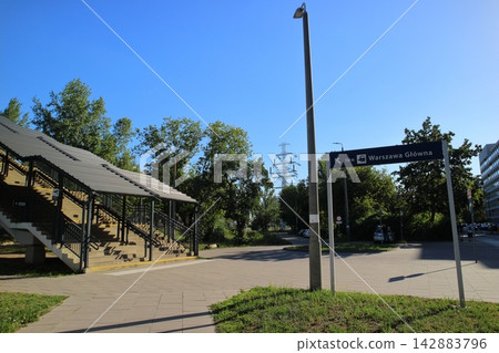 [Poland] [Warsaw] Streetscape of Warsaw, Warsaw Goona Station 142883796