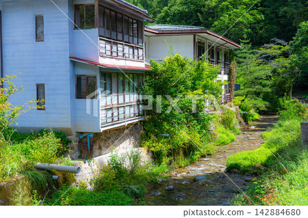 [Hot Spring Town] Streetscape of Reizenji Onsen, Ueda City, Nagano Prefecture [Nagano Prefecture] 142884680