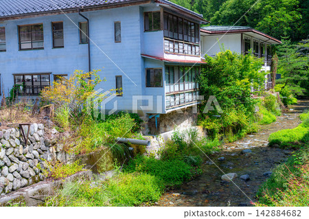 [Hot Spring Town] Streetscape of Reizenji Onsen, Ueda City, Nagano Prefecture [Nagano Prefecture] 142884682