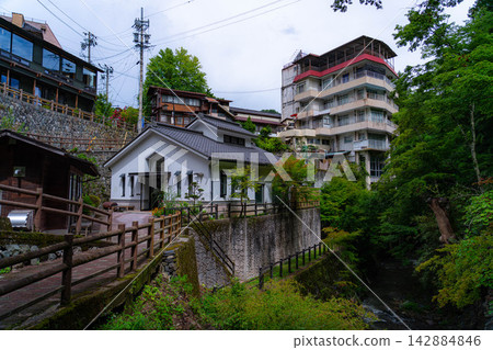 【溫泉小鎮】長野縣上田市加惠湯溫泉街景【長野縣】 【溫泉小鎮】長野縣上田市加惠湯溫泉街景【長野縣】 142884846