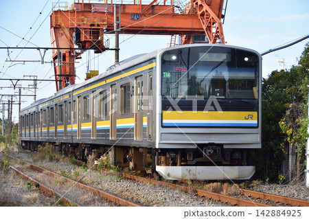 205系列車運行於鶴見線海芝浦支線 205系列車運行於鶴見線海芝浦支線 142884925