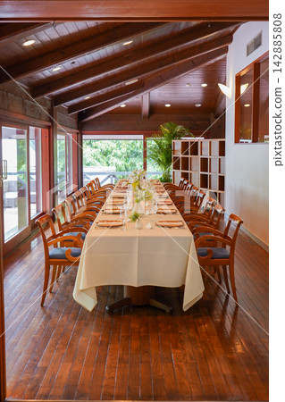 The venue exuded the warmth of wood, and the banquet tables were beautifully set up. The venue exuded the warmth of wood, and the banquet tables were beautifully set up. 142885808