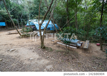 台灣第35座小山峰火岩山登山路線沿途風景。 台灣第35座小山峰火岩山登山路線沿途風景。 142886904