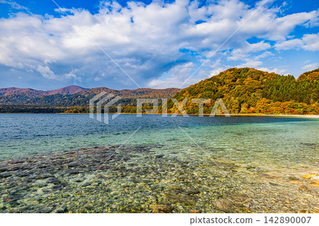 青森縣大須岳的秋景 142890007