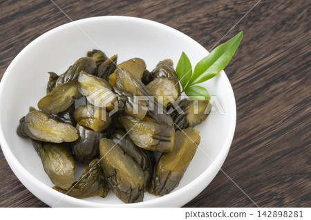 Shinabe cucumber, a specialty of Yamagata Prefecture Shinabe cucumber, a specialty of Yamagata Prefecture 142898281
