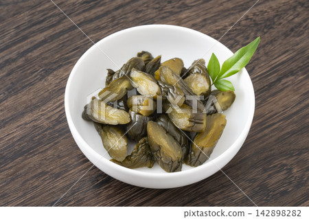 Shinabe cucumber, a specialty of Yamagata Prefecture Shinabe cucumber, a specialty of Yamagata Prefecture 142898282