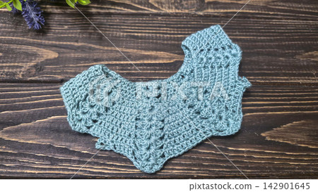 Crochet pattern using colored yarn. Garment and bag details, handmade. Tutorial. Crochet pattern using colored yarn. Garment and bag details, handmade. Tutorial. 142901645