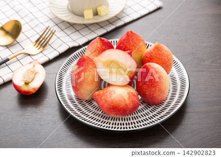 fresh White Flesh Red Nectarine Fruit With Sweet Taste fresh White Flesh Red Nectarine Fruit With Sweet Taste 142902823