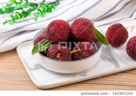 fresh Dongkui Waxberry Fruit With Sweet Tart Flavor fresh Dongkui Waxberry Fruit With Sweet Tart Flavor 142903103