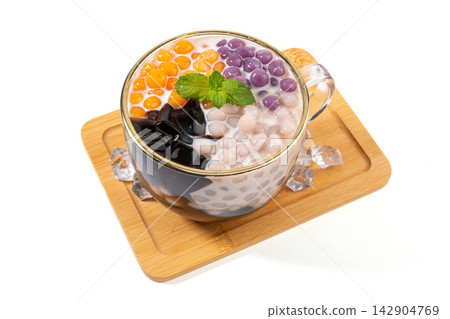 taro Balls Grass Jelly Dessert Traditional Asian Sweet Food 142904769