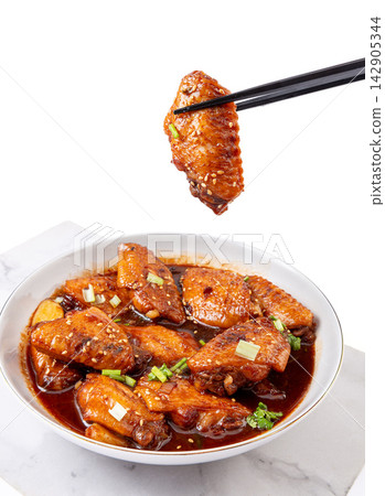 cola Chicken Wings, Sweet and Savory Chinese Braised Dish cola Chicken Wings, Sweet and Savory Chinese Braised Dish 142905344