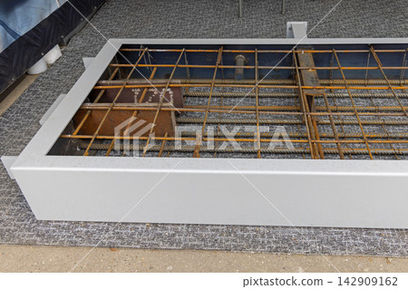 Reinforcing Steel Beam Form Reinforcing Steel Beam Form 142909162