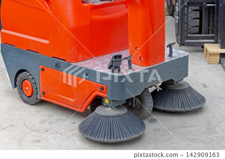 Vacuum Sweeper Ride On Vacuum Sweeper Ride On 142909163