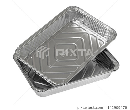 Disposable aluminum foil baking pans for cooking food 142909476