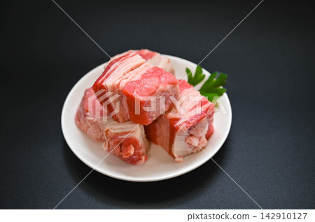 Beef brisket block for stewing Beef brisket block for stewing 142910127