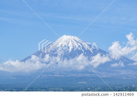 靜岡縣某處:藍天與富士山(圖) 靜岡縣某處:藍天與富士山(圖) 142911469