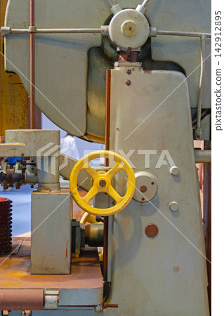 Hand Wheel Old Machine Hand Wheel Old Machine 142912895