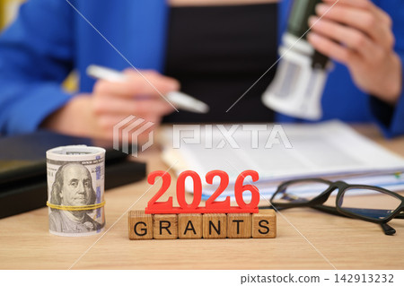 Planning for future grants in 2026 with financial resources and organizational tools 142913232