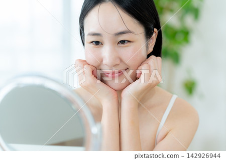 女性皮膚護理 女性皮膚護理 142926944