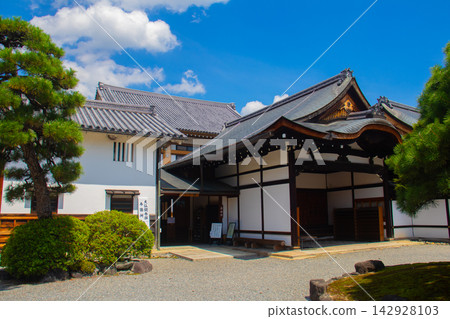 Shogoin Temple and Summer Clouds: Benefits of Fudo Myoo: Protection from evil, good fortune, good health, fulfillment of all wishes Shogoin Temple and Summer Clouds: Benefits of Fudo Myoo: Protection from evil, good fortune, good health, fulfillment of all wishes 142928103