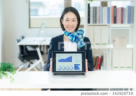 顧問 顧問 142928719