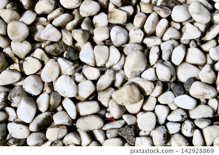 Pebbles 142928869