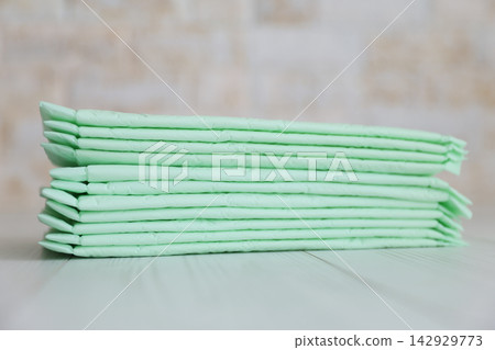 綠色寵物廁所墊 綠色寵物廁所墊 142929773