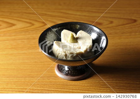 Fresh yuba (tofu skin) and wasabi Fresh yuba (tofu skin) and wasabi 142930768