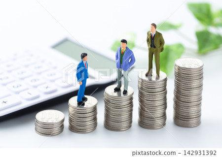 貨幣圖表和商人 貨幣圖表和商人 142931392