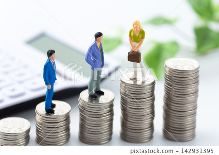 貨幣圖表和商人 貨幣圖表和商人 142931395