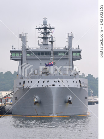 The New Zealand Navy supply ship Aotearoa is moored at the Hemi Pier in Yokosuka. The New Zealand Navy supply ship Aotearoa is moored at the Hemi Pier in Yokosuka. 142932155