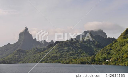 French Polynesia: Moorea Island - Stunning Sea and Mountain Scenery French Polynesia: Moorea Island - Stunning Sea and Mountain Scenery 142934163