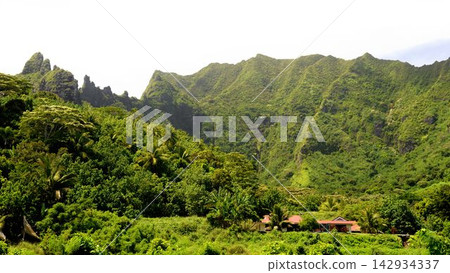 French Polynesia: Moorea Island - Stunning Sea and Mountain Scenery French Polynesia: Moorea Island - Stunning Sea and Mountain Scenery 142934337