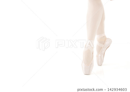 Ballet, woman, feet 142934603