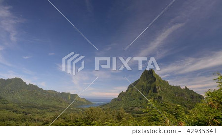 法屬玻里尼西亞:莫雷阿島-壯麗的海景和山景 法屬玻里尼西亞:莫雷阿島-壯麗的海景和山景 142935341