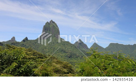 法屬玻里尼西亞:莫雷阿島-壯麗的海景和山景 法屬玻里尼西亞:莫雷阿島-壯麗的海景和山景 142935410