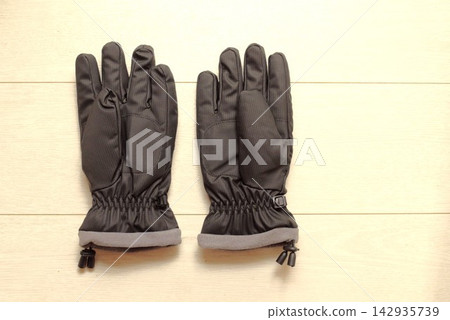 Winter touchscreen compatible gloves Winter touchscreen compatible gloves 142935739