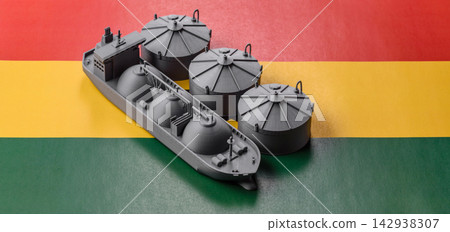 An LNG or oil tanker for maritime transport, energy resources and their movement. An LNG tanker 142938307
