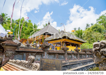 October 20, 2024, Inni Kuri Island: Seiquan Temple Inner Temple Chikusaya Top Shrine Niche and Stone Wall Scenic Landscape October 20, 2024, Inni Kuri Island: Seiquan Temple Inner Temple Chikusaya Top Shrine Niche and Stone Wall Scenic Landscape 142938739