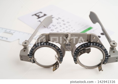 Ophthalmic trial frames to visual acuity eye test. Ophthalmic trial frames to visual acuity eye test. 142941316