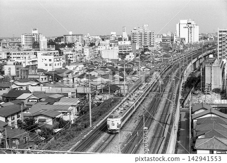 A limited express train running through Ichikawa City around 1979. A limited express train running through Ichikawa City around 1979. 142941553