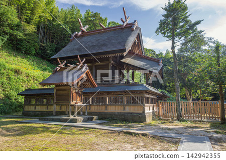 島根伊比穀神社正殿與半國板手神社 島根伊比穀神社正殿與半國板手神社 142942355
