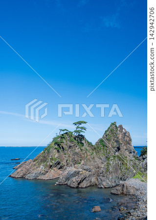 九字小袖海岸的兜岩和三陸海景 九字小袖海岸的兜岩和三陸海景 142942706