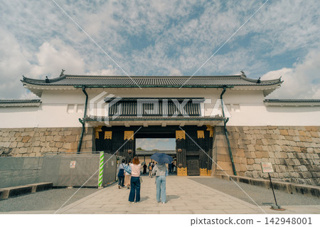 Nijo Castle in Kyoto, Japan -1 oct 2025 a historic UNESCO World Heritage site featuring traditional Japanese architecture, gardens, and Edo-period castle structures. Nijo Castle in Kyoto, Japan -1 oct 2025 a historic UNESCO World Heritage site featuring traditional Japanese architecture, gardens, and Edo-period castle structures. 142948001