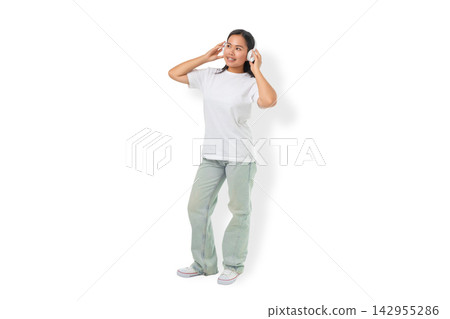 Young woman poses casually with headphones, PNG Young woman poses casually with headphones, PNG 142955286