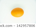Simple egg 142957806