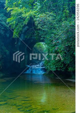【千葉縣】能溝瀑布和龜岩洞:心形光線 【千葉縣】能溝瀑布和龜岩洞:心形光線 142958396