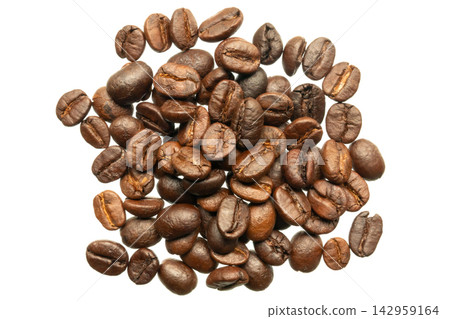 coffee beans isolated on white background coffee beans isolated on white background 142959164