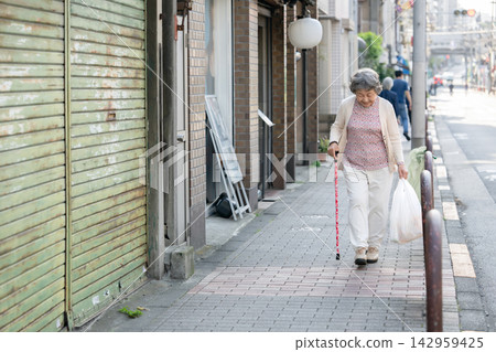 高級女人購物 142959425