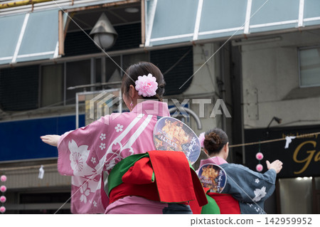 花卷節絢麗多彩的節慶景象和傳統文化 142959952